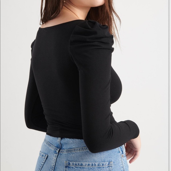 SOLD ‼️ Garage Puff Sleeve Blouse - Picture 2 of 3